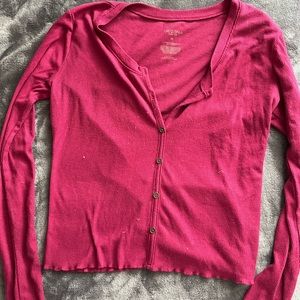 Arizona jean company, burgundy button long sleeve crop, used